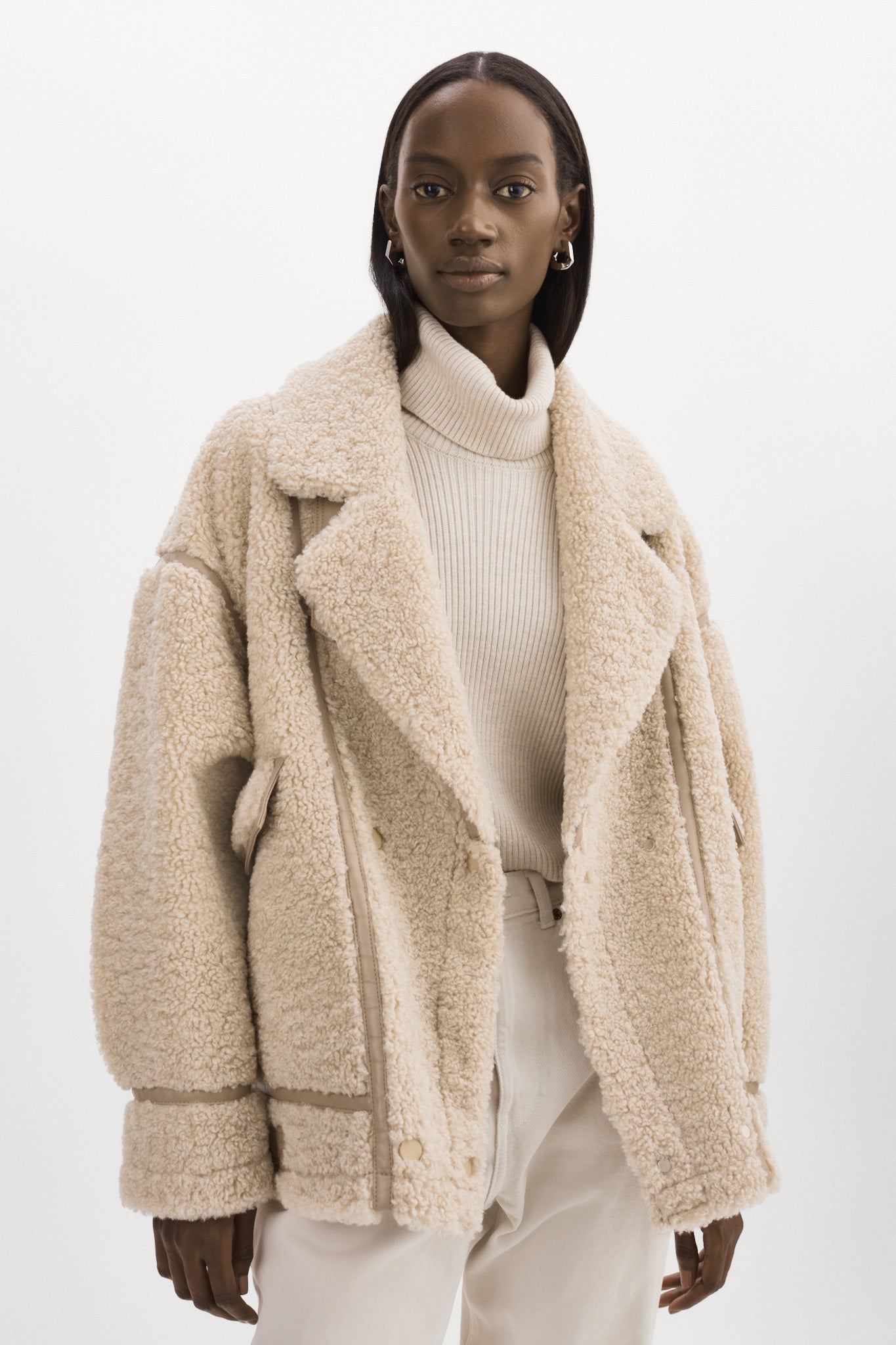 BADU | Oversized Faux Shearling Jacket – LAMARQUE