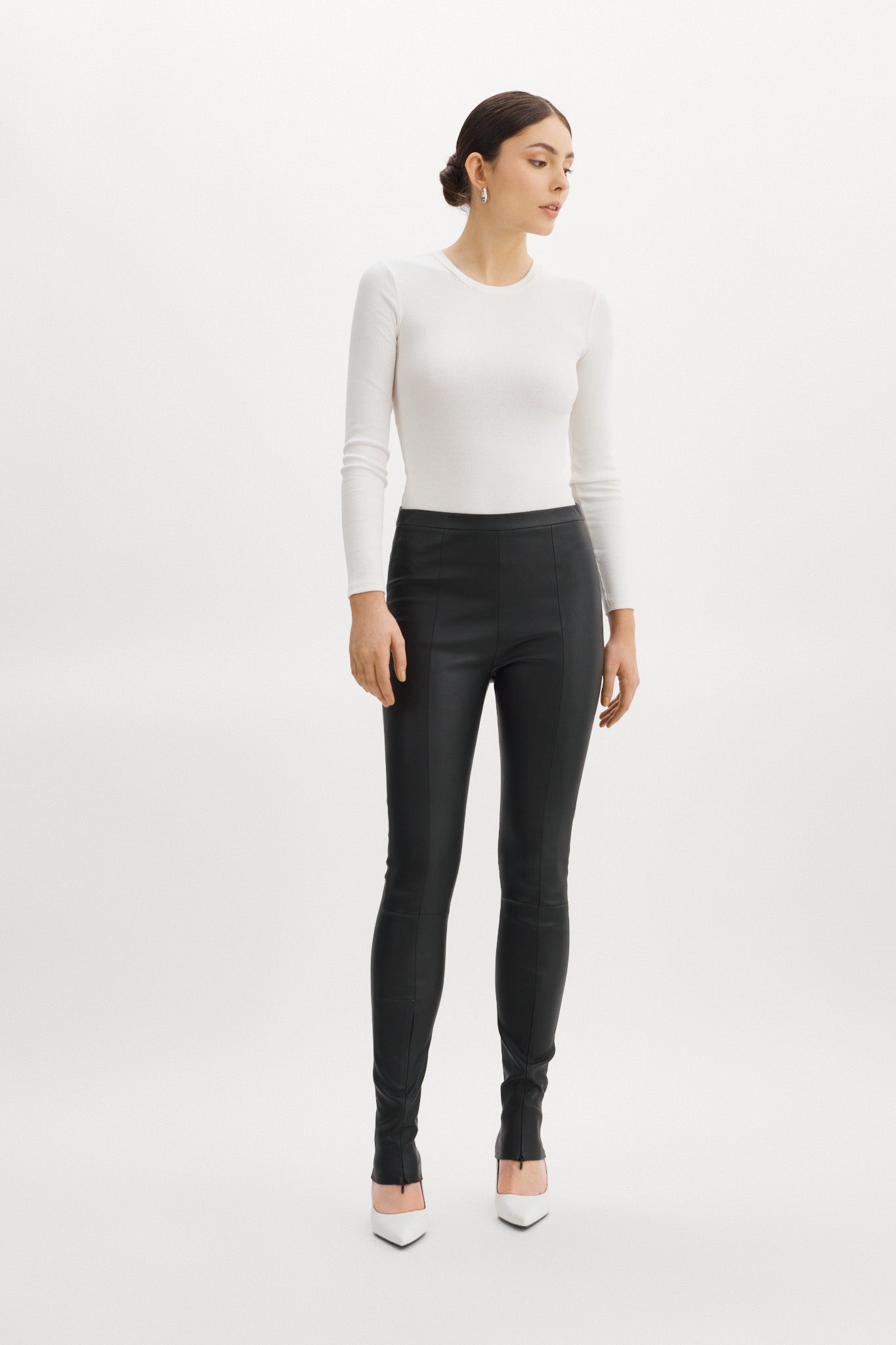 LONDA  Stretch Leather Leggings – LAMARQUE