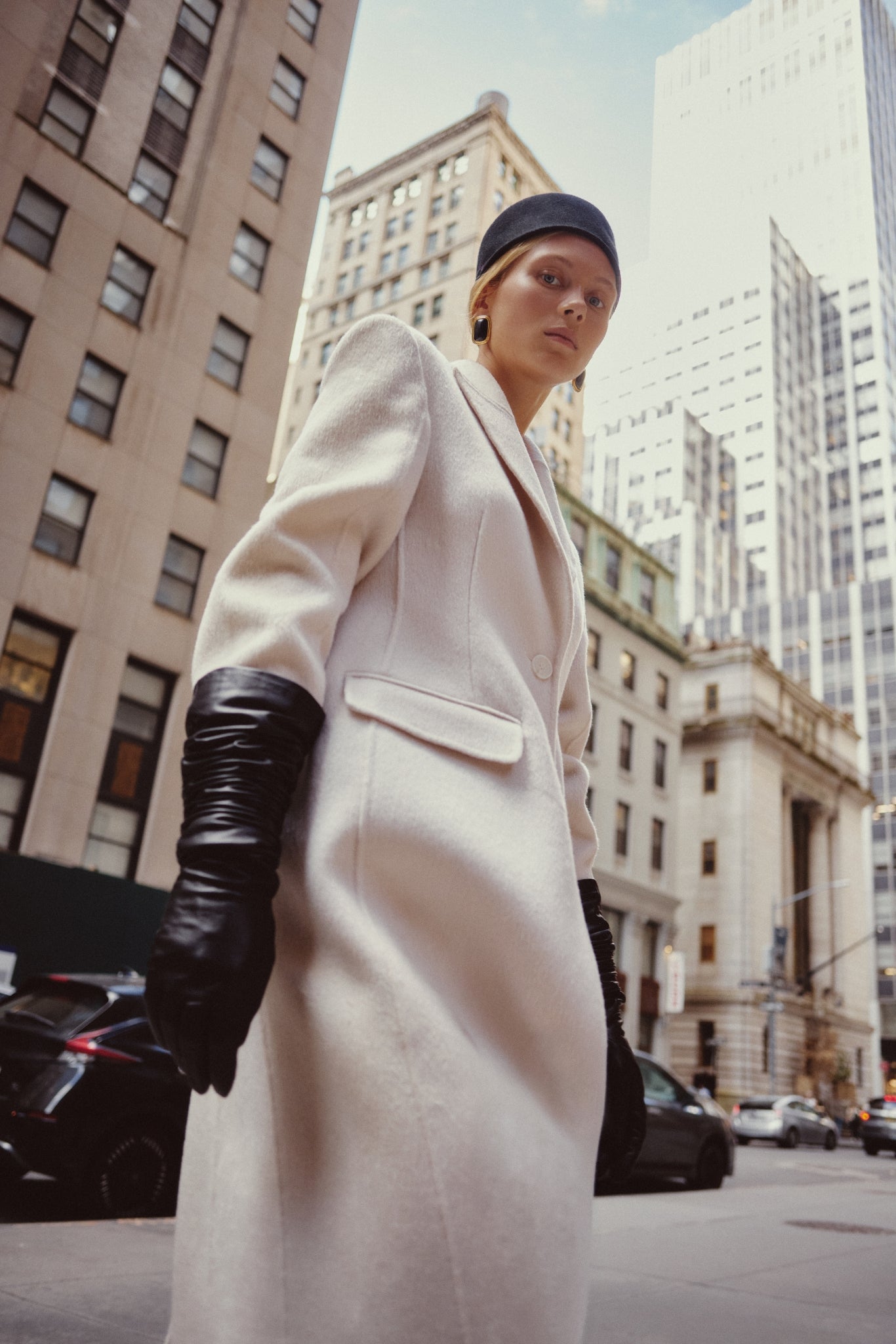 CYNDA | Manteau en laine à coupe sablier