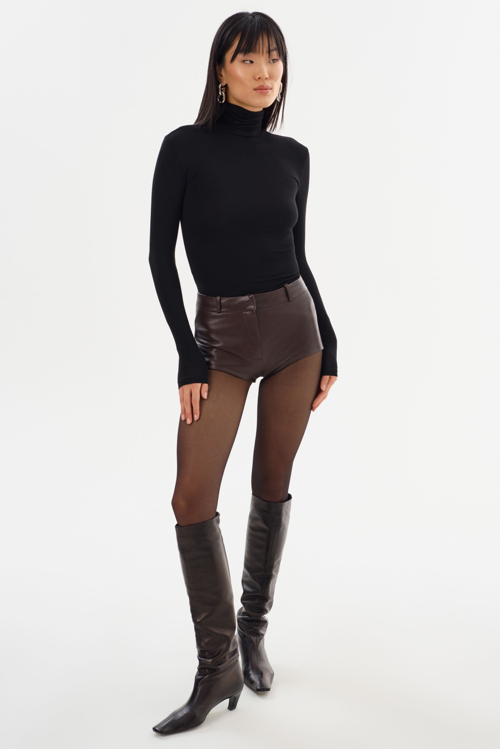 ANNAISE | Shorts en cuir moulant