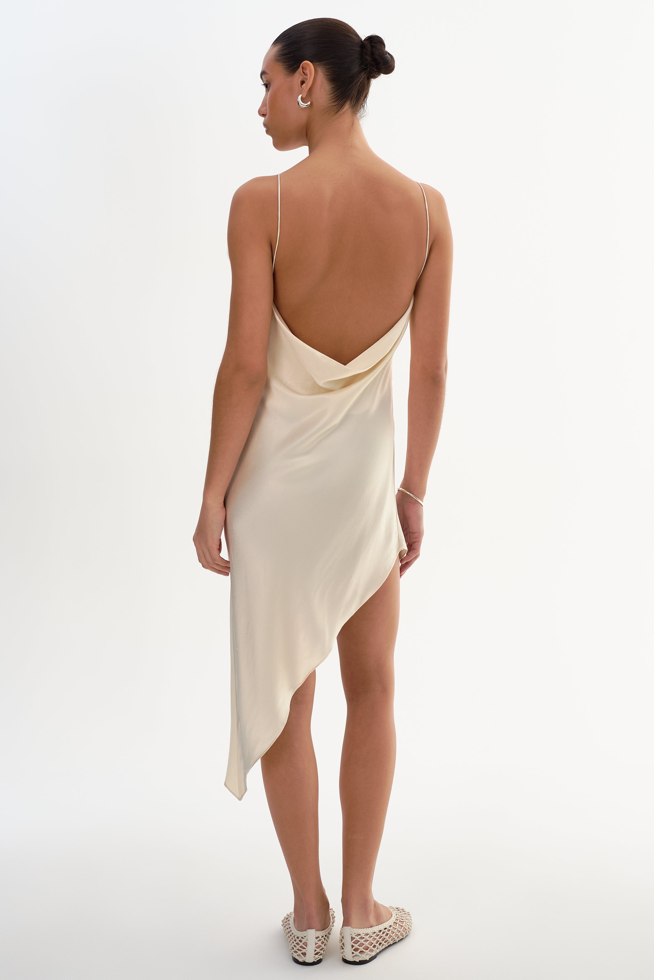 ASHLEY | Robe asymétrique en satin