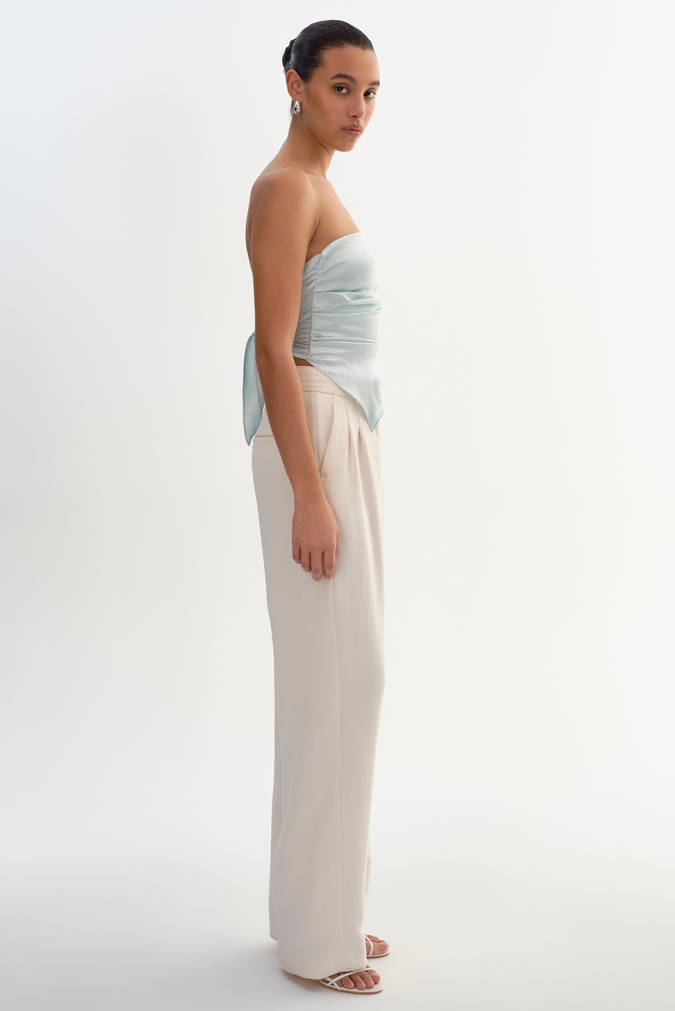 BAILA | Haut asymétrique en satin à nouer