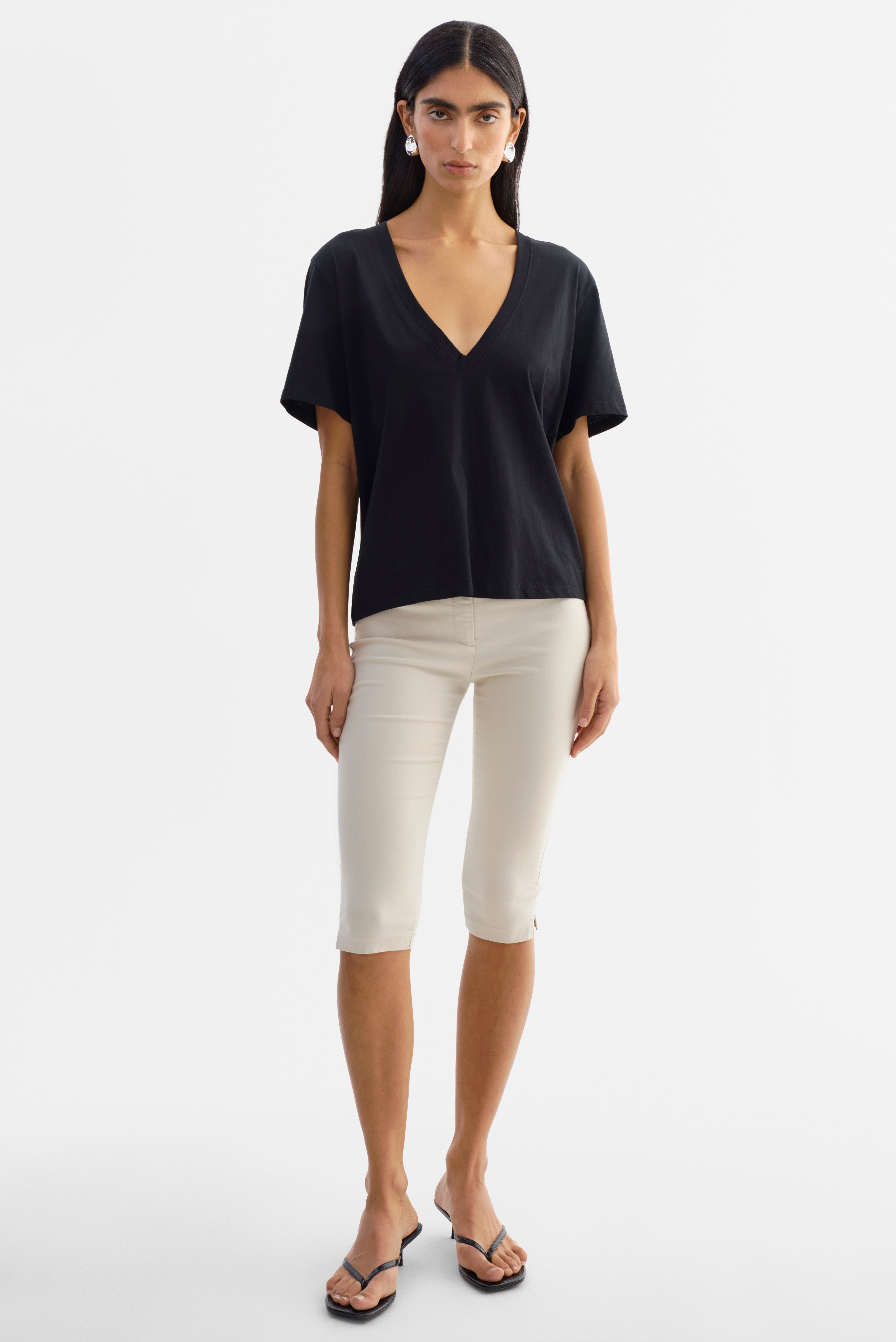 CECILIA T-shirt décolleté plongeant noir