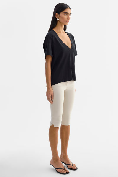 CECILIA | Deep V-neck Tee