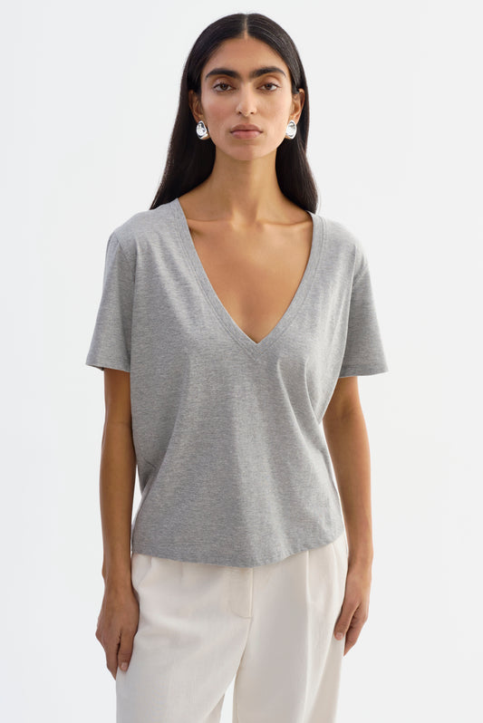 CECILIA | Deep V-neck Tee