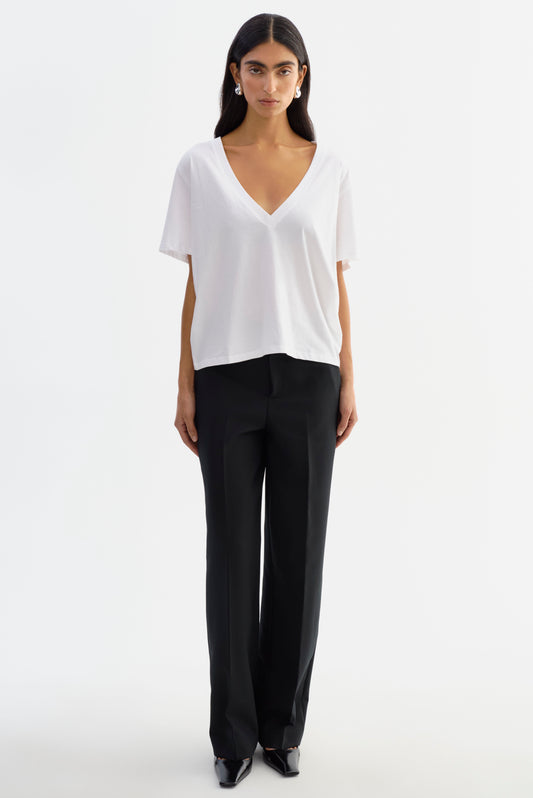 CECILIA | Deep V-neck Tee