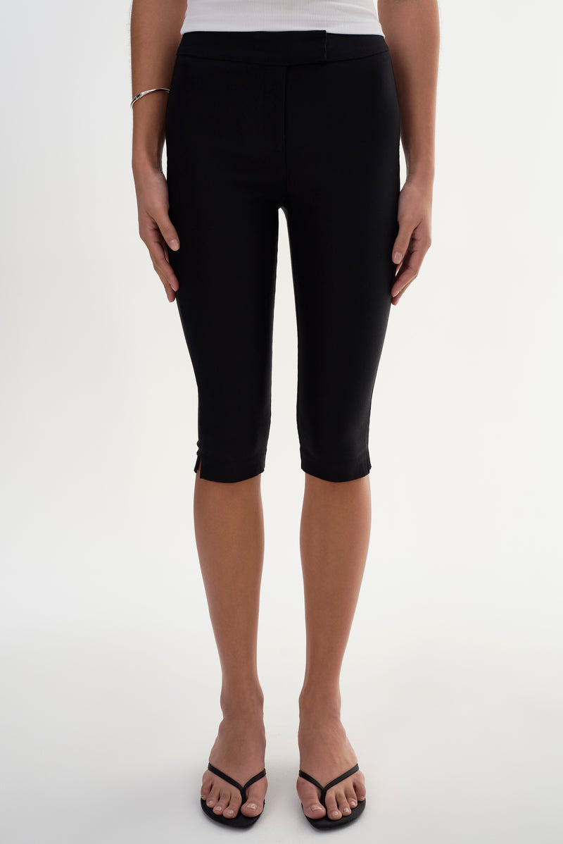 Stretch Twill Capri
