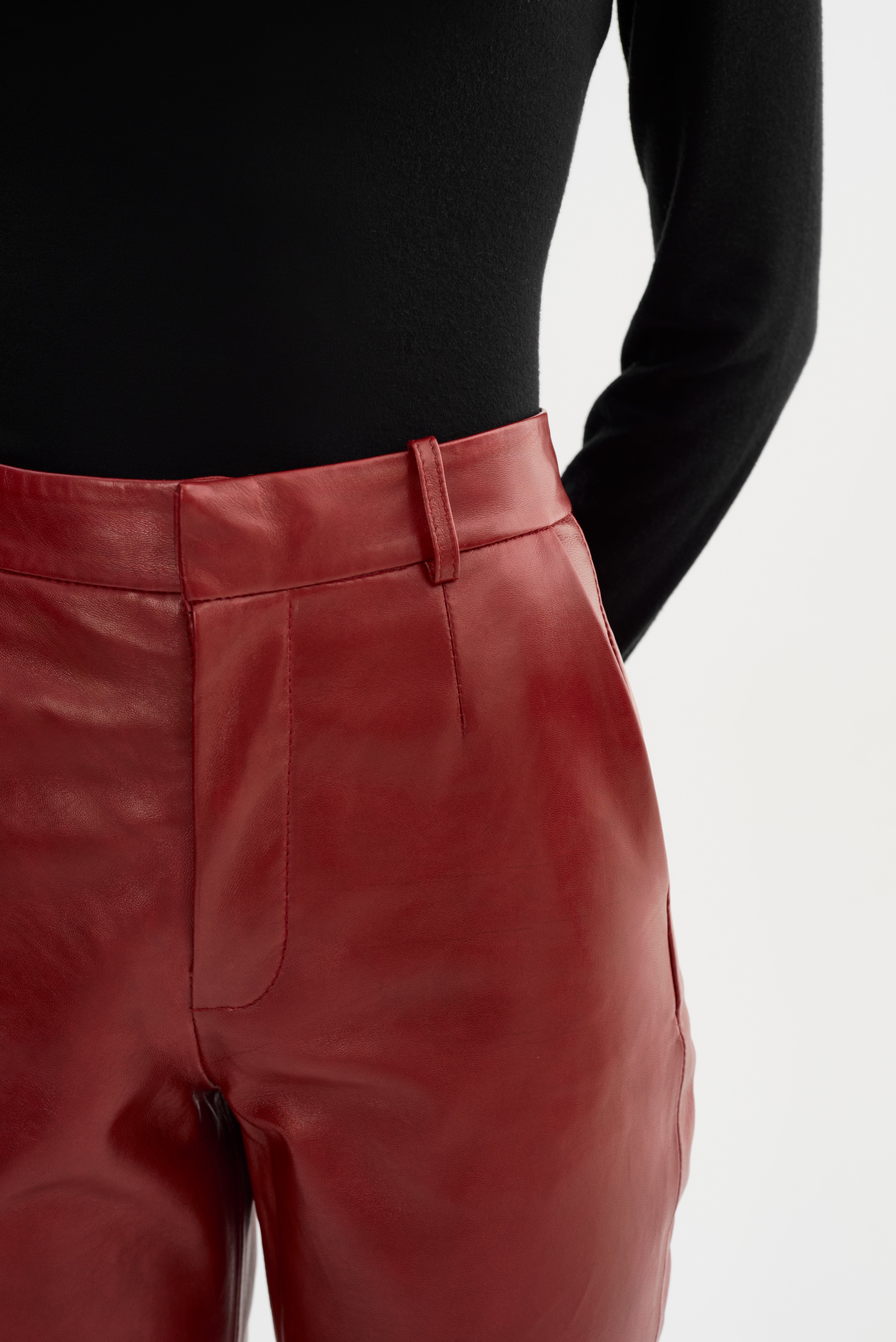 CHIARA | Leather Capri Pants