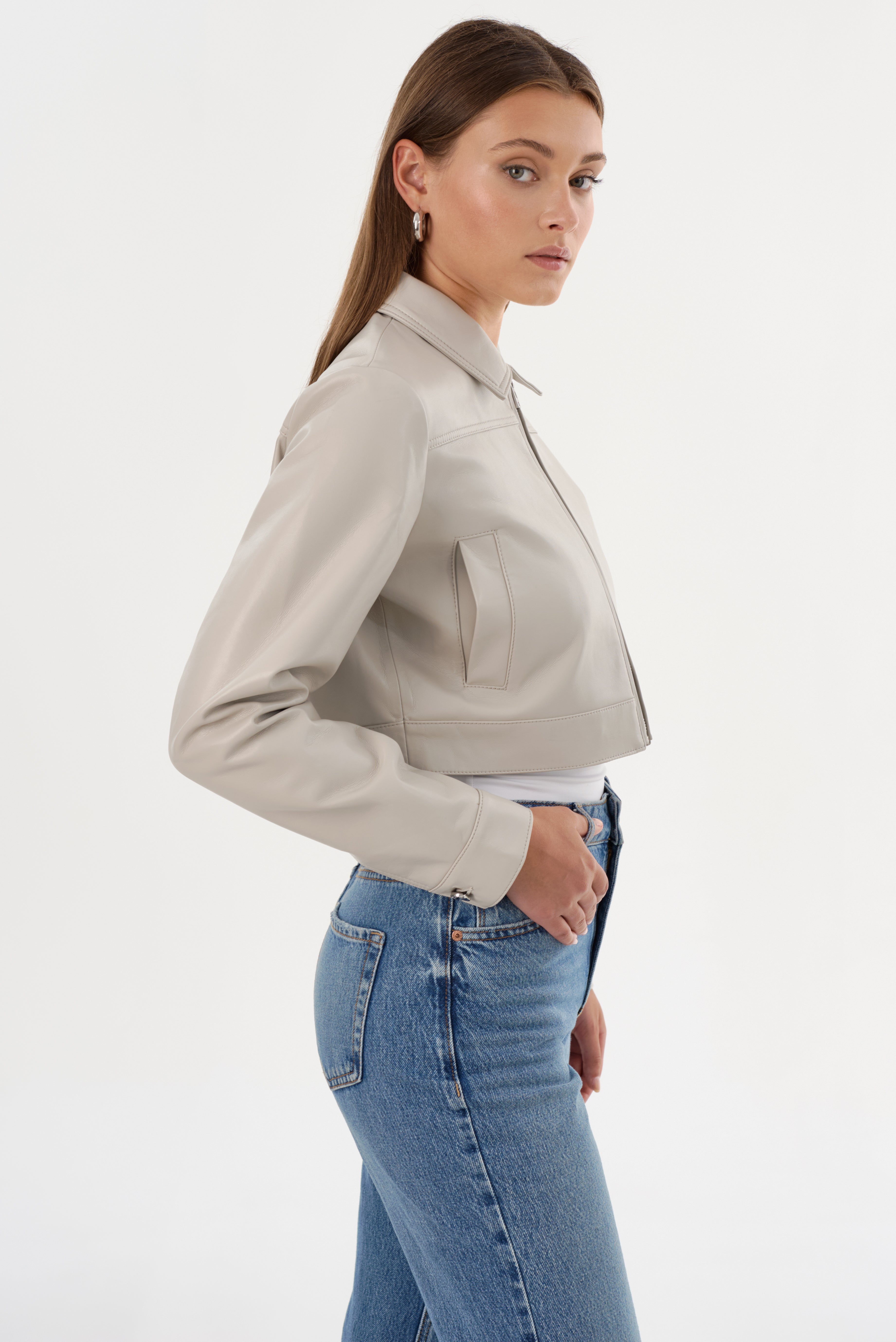 DAMIANA | Veste carré en cuir recyclé