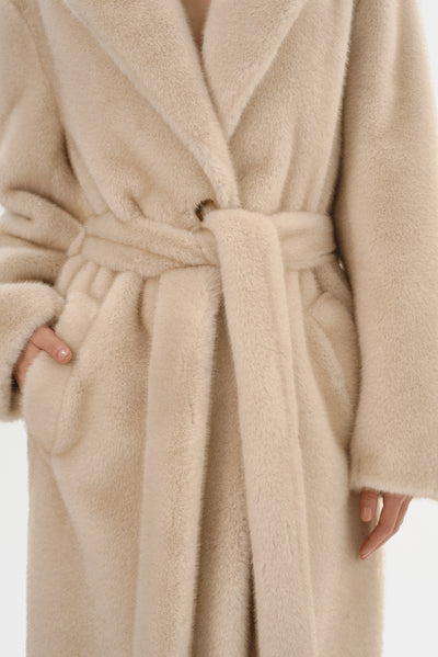 DARELLE | Oversized Faux Fur Maxi Coat