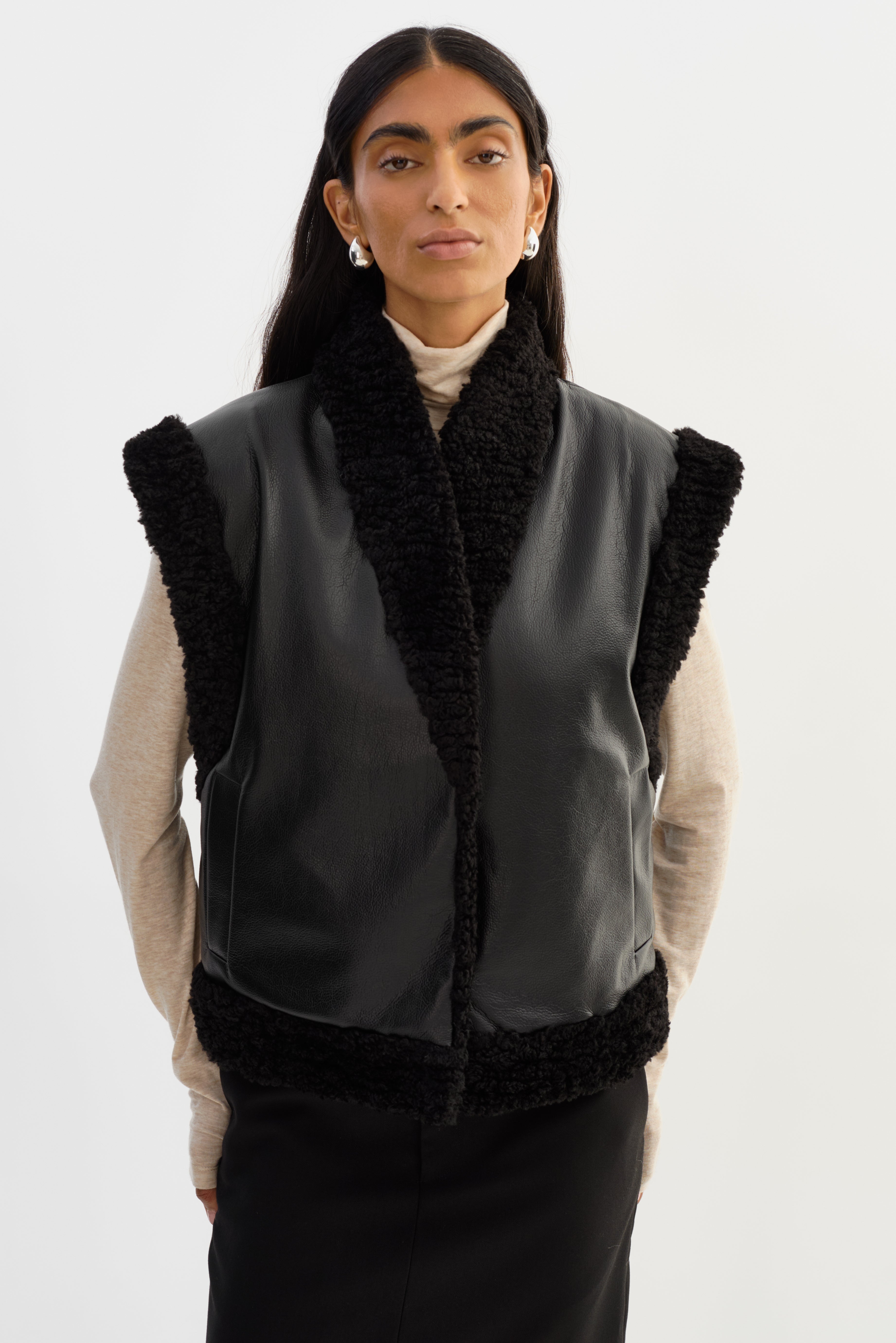 DUA | Gilet réversible en fausse fourrure