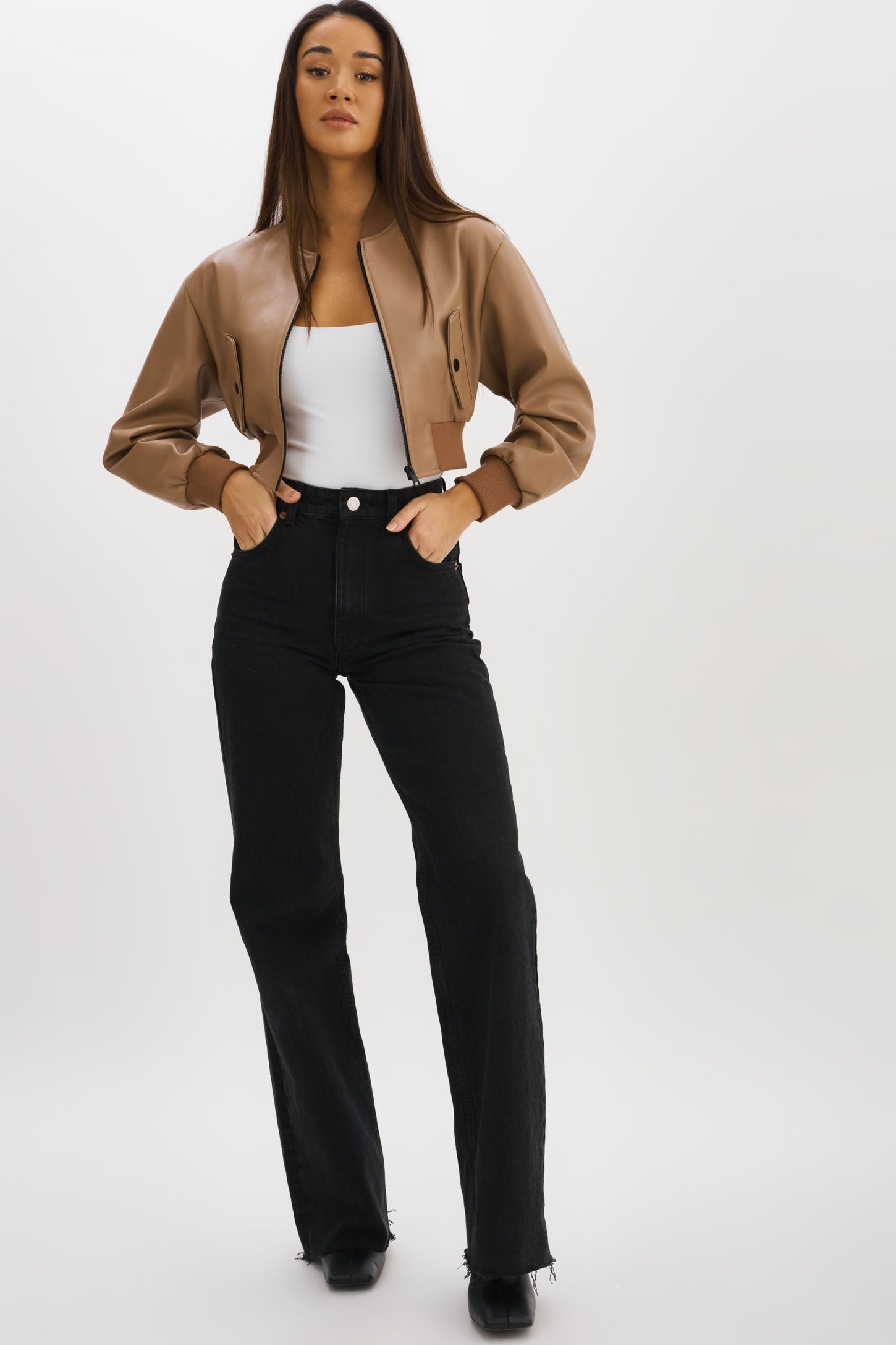 EVELIN | FAUX LEATHER CROPPED BOMBER – LAMARQUE