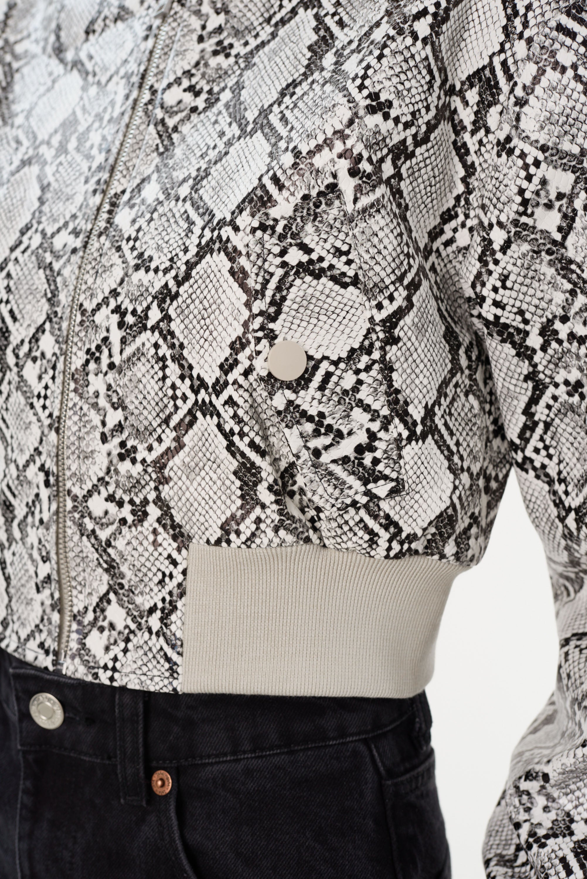 EVELIN | Bomber court en similicuir