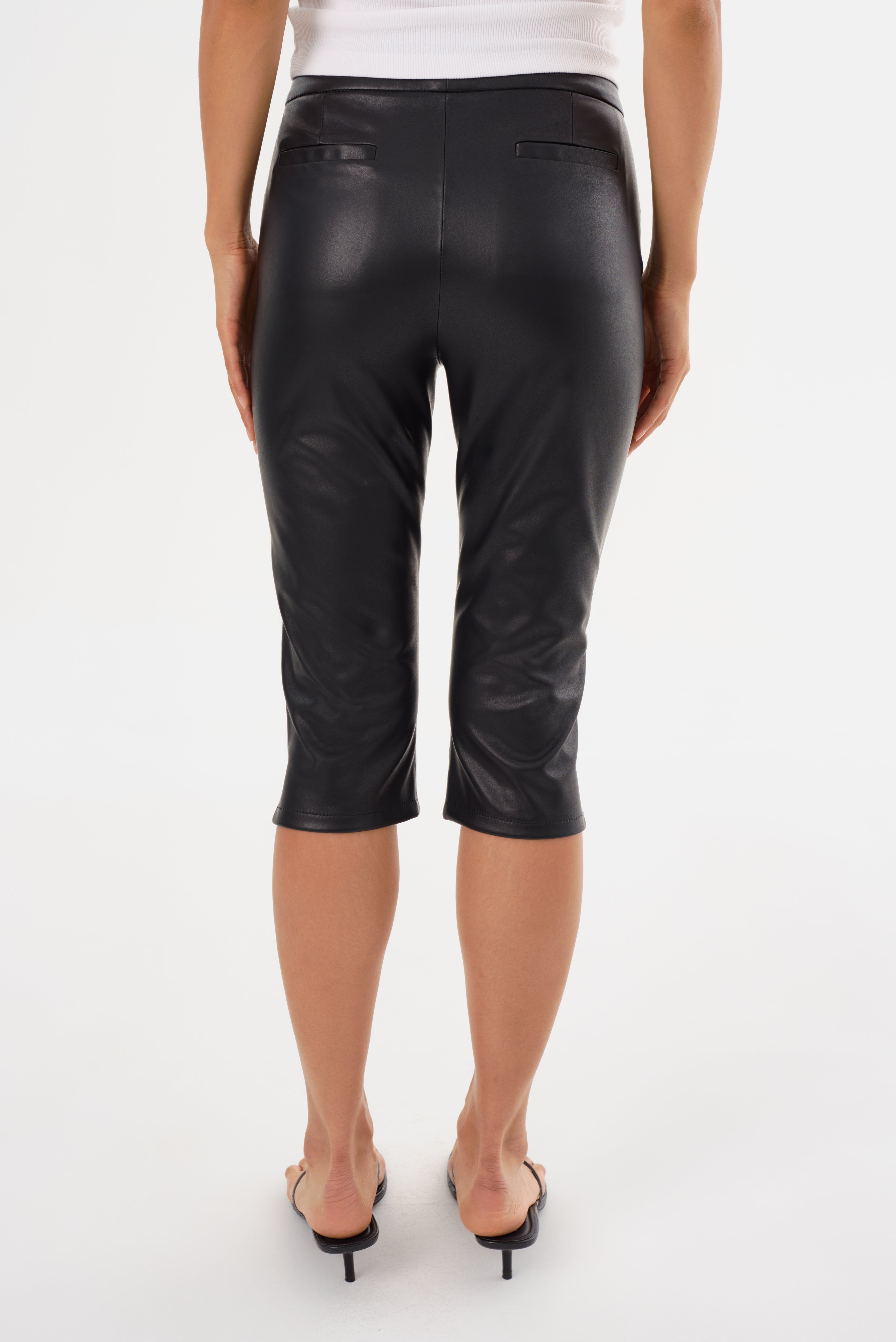 FAYA | Pantalon Capri en Similicuir