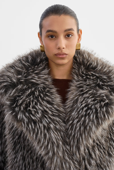 FINAYA | Oversized Faux Fur Coat