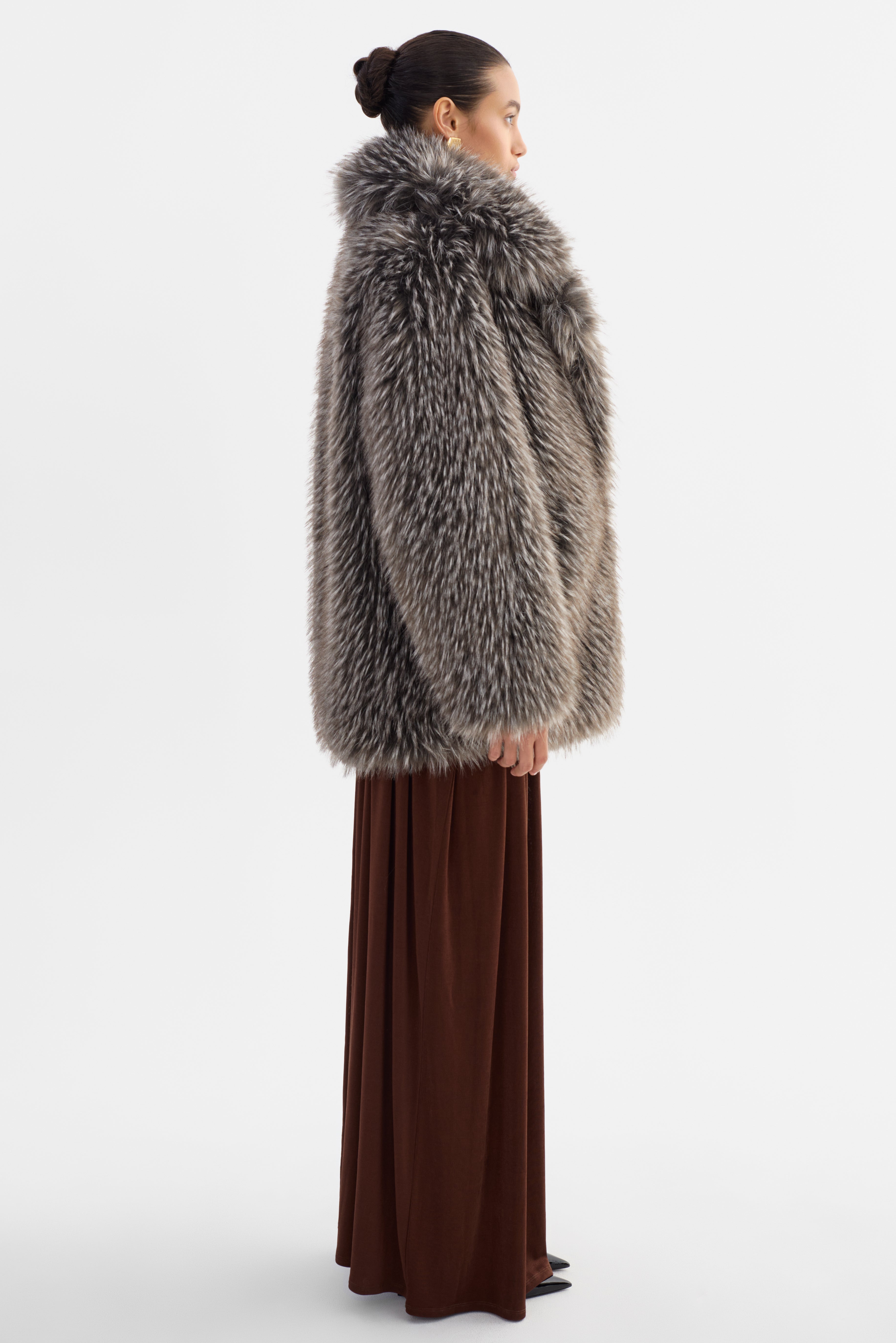 FINAYA | Manteau oversize en fausse fourrure