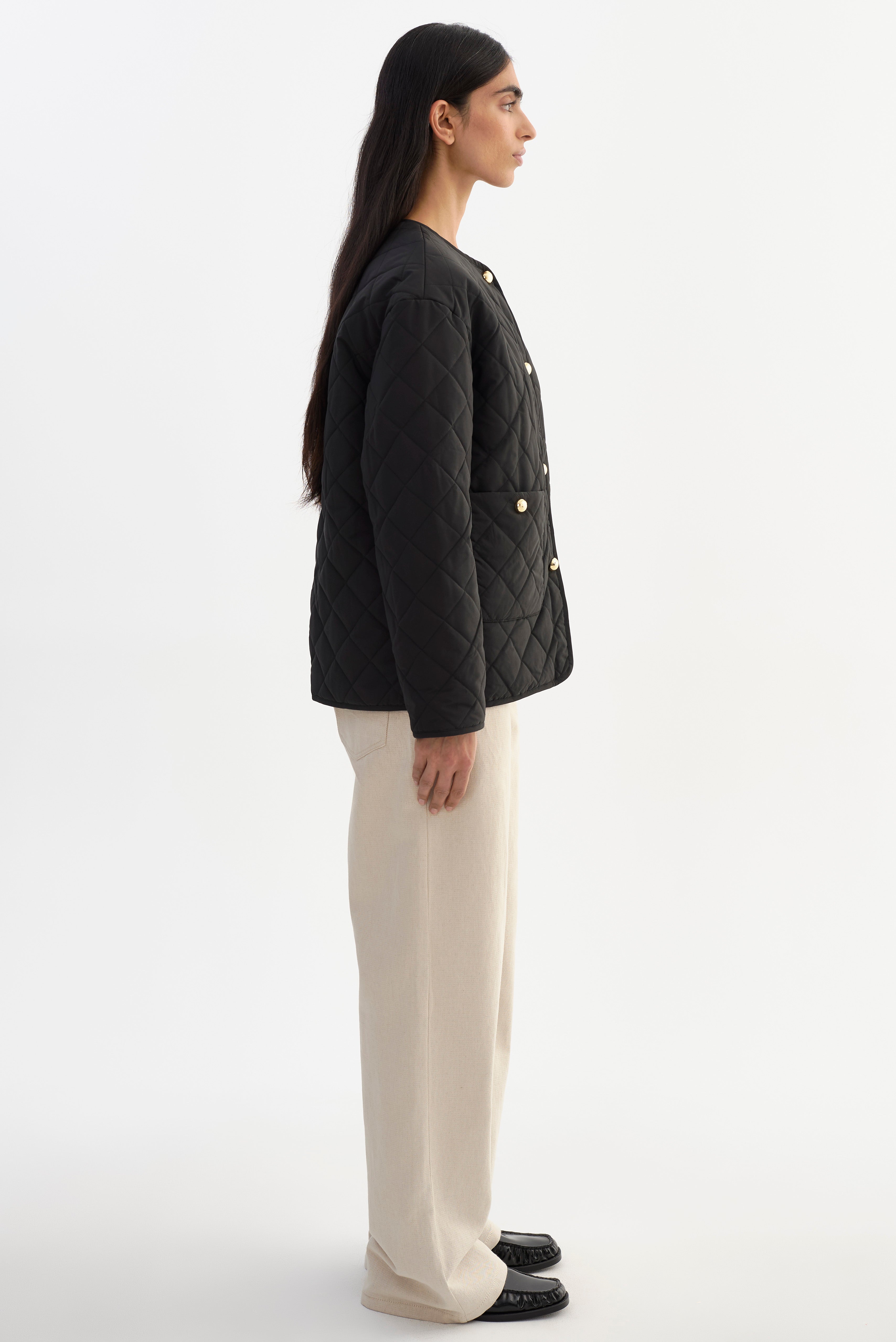 HERA | Collarless Quilted Jacket
