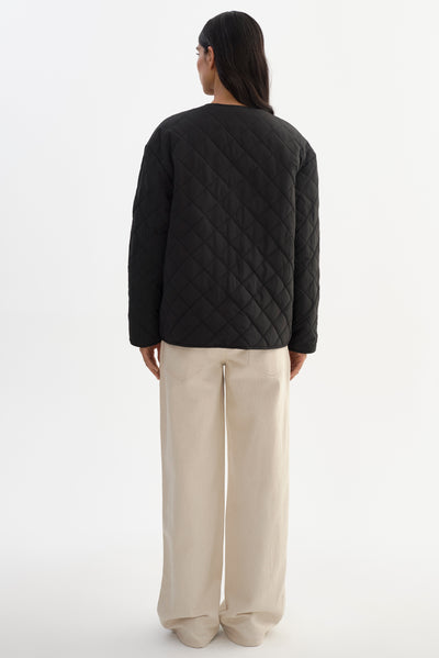 HERA | Collarless Quilted Jacket
