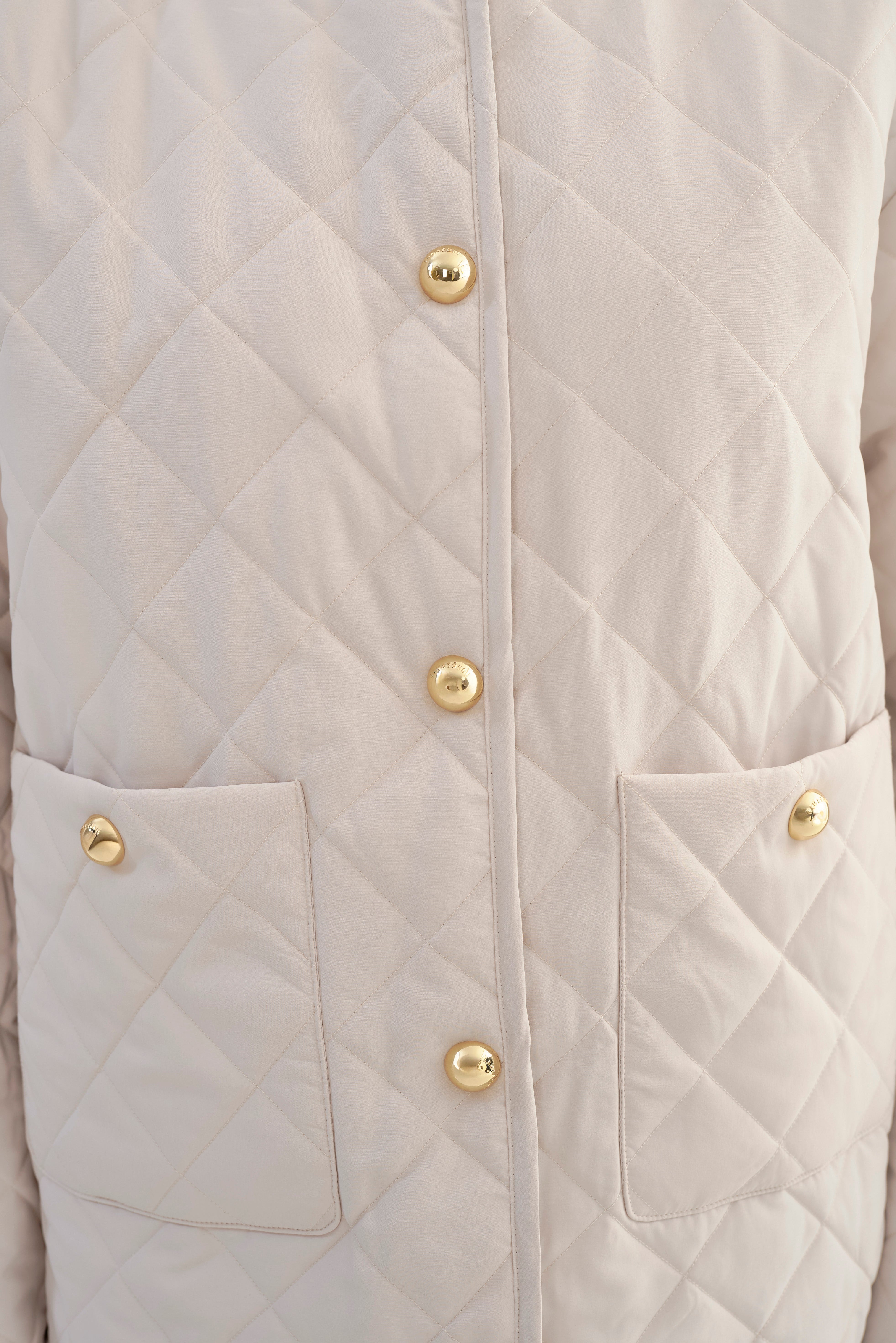 HERA | Collarless Quilted Jacket