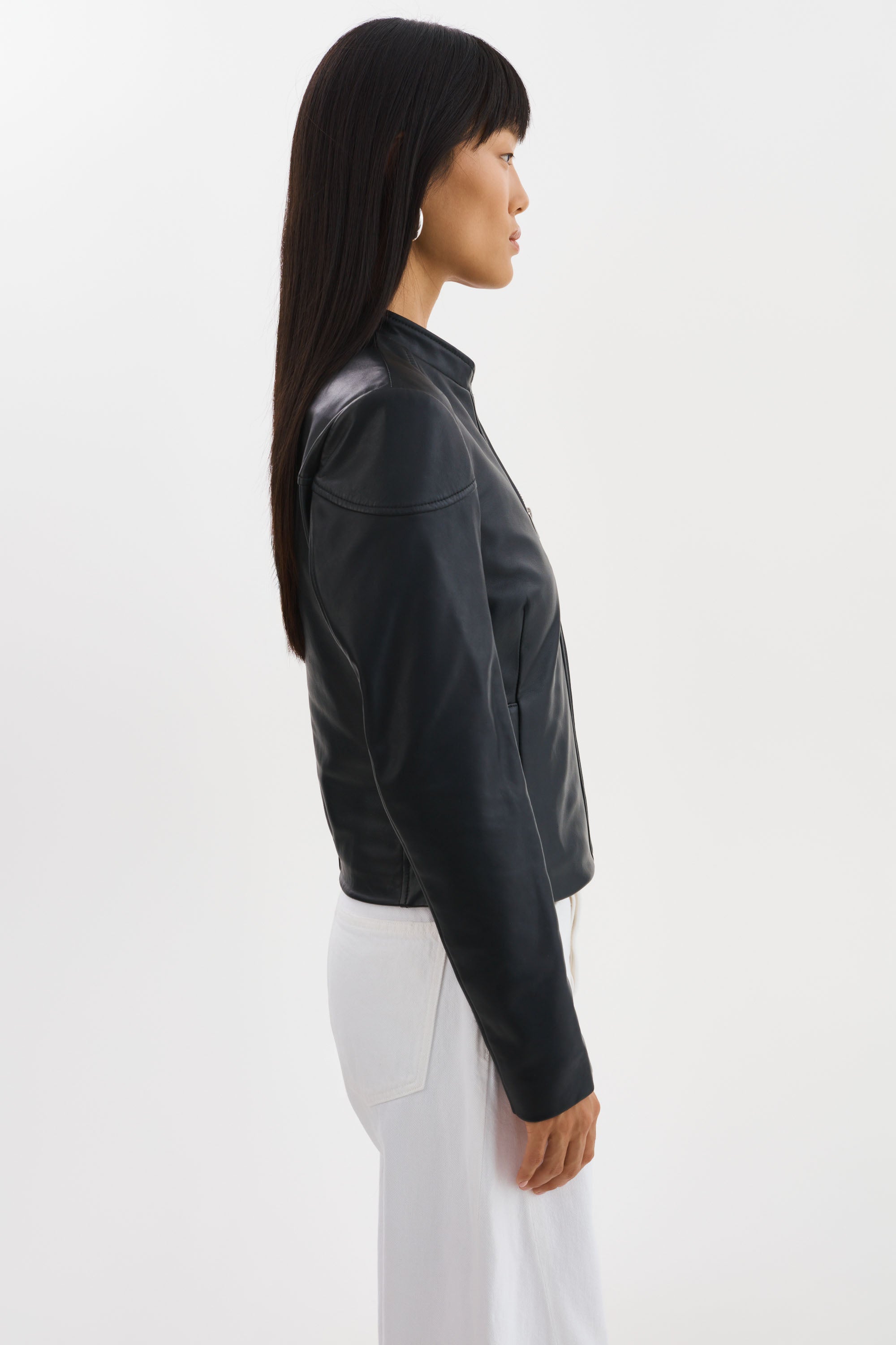 HIRA | Veste en cuir ajustée