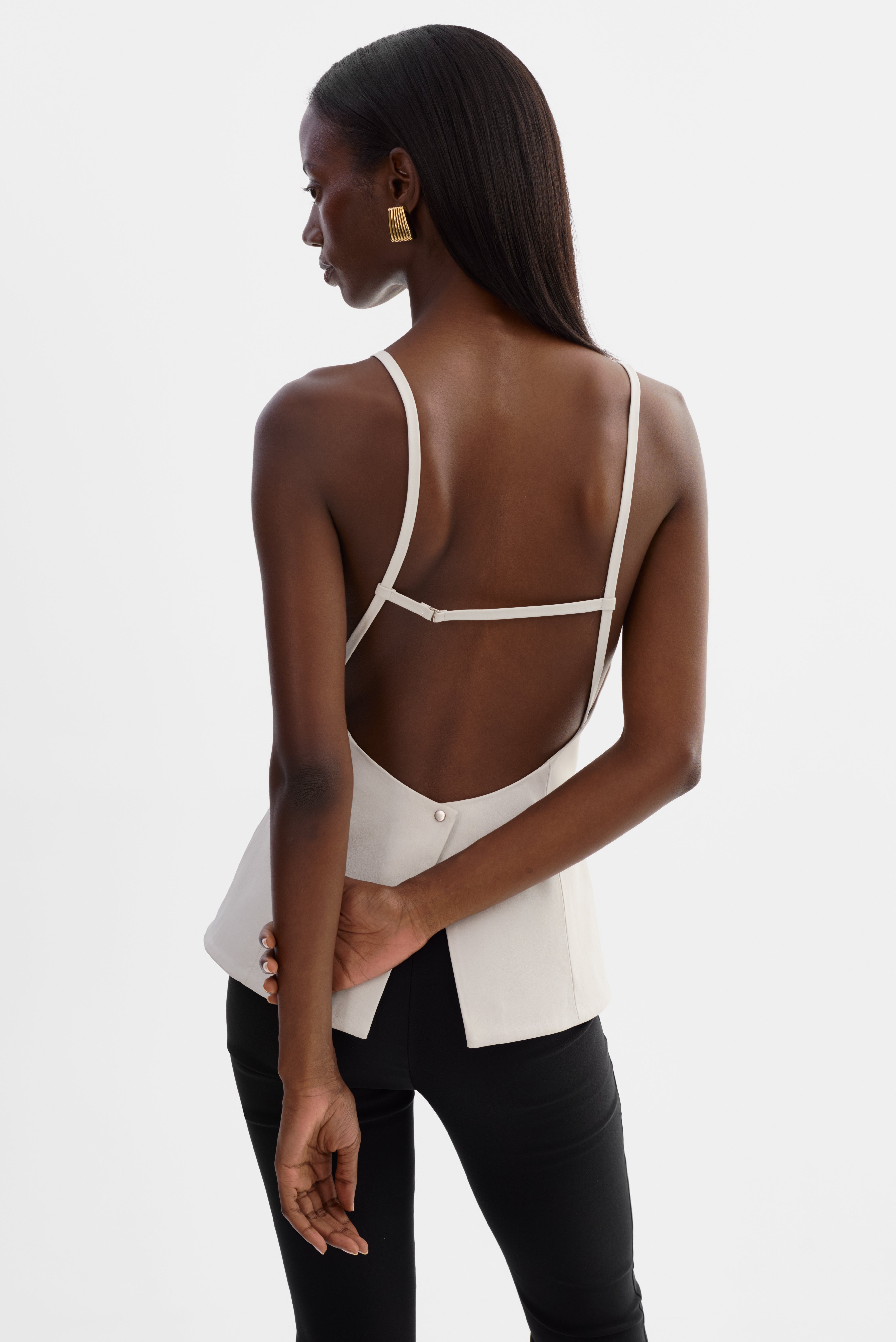 ILONA | Leather Hourglass Top
