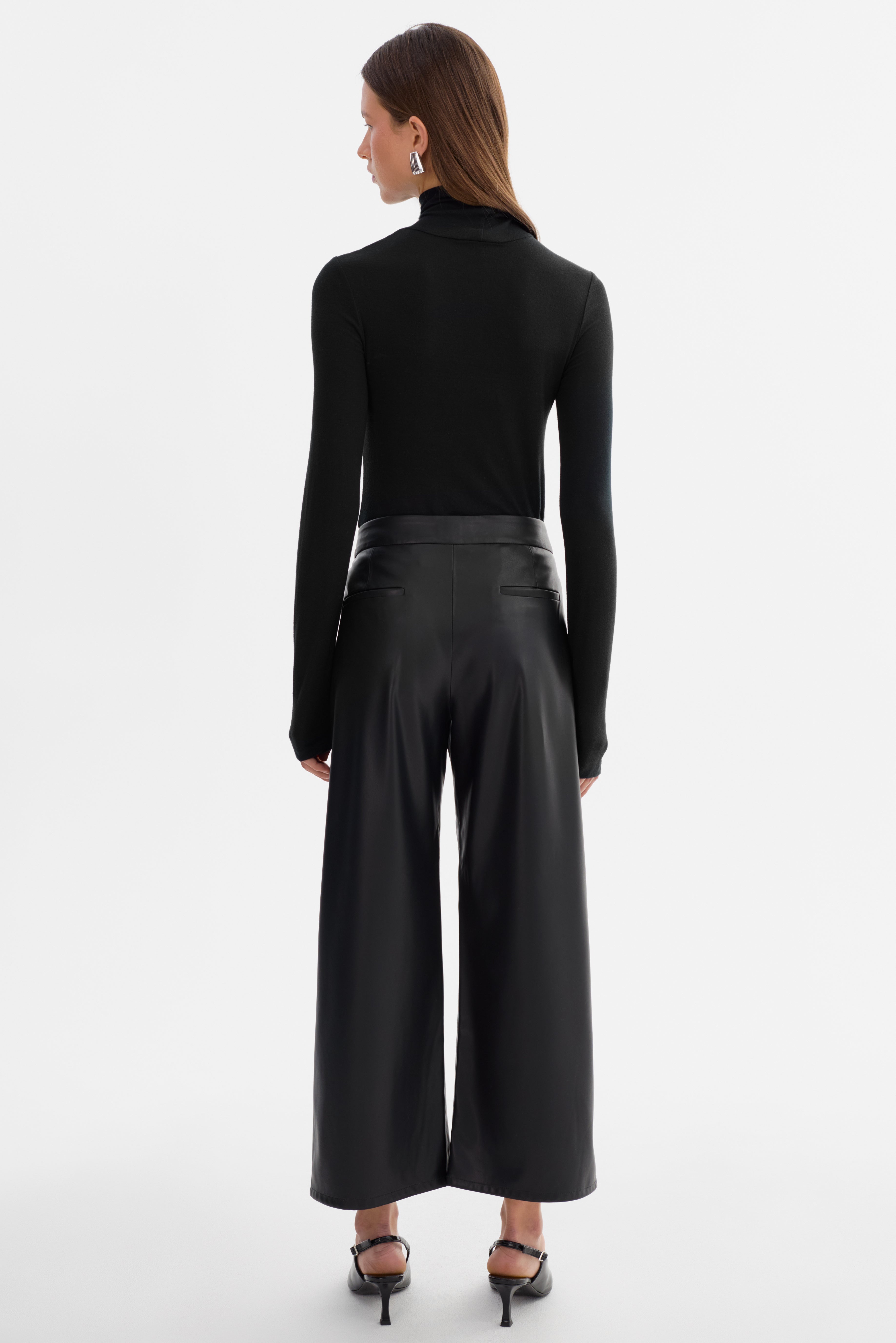 LAEL | Pantalon raccourci en similicuir