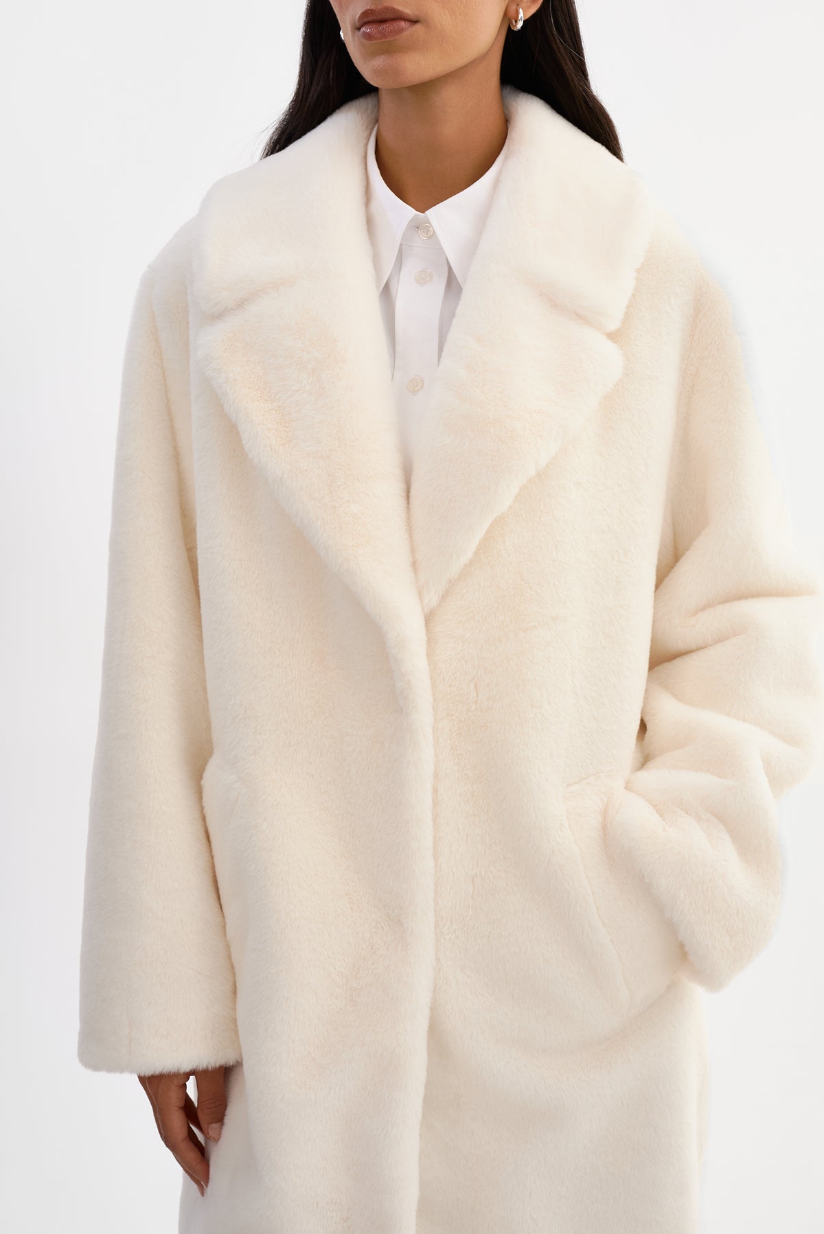 LINNEA | Manteau en Fausse Fourrure