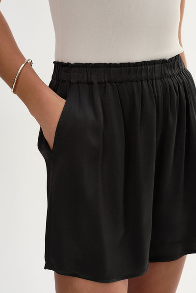 LIZZIE | Pull-On Satin Shorts