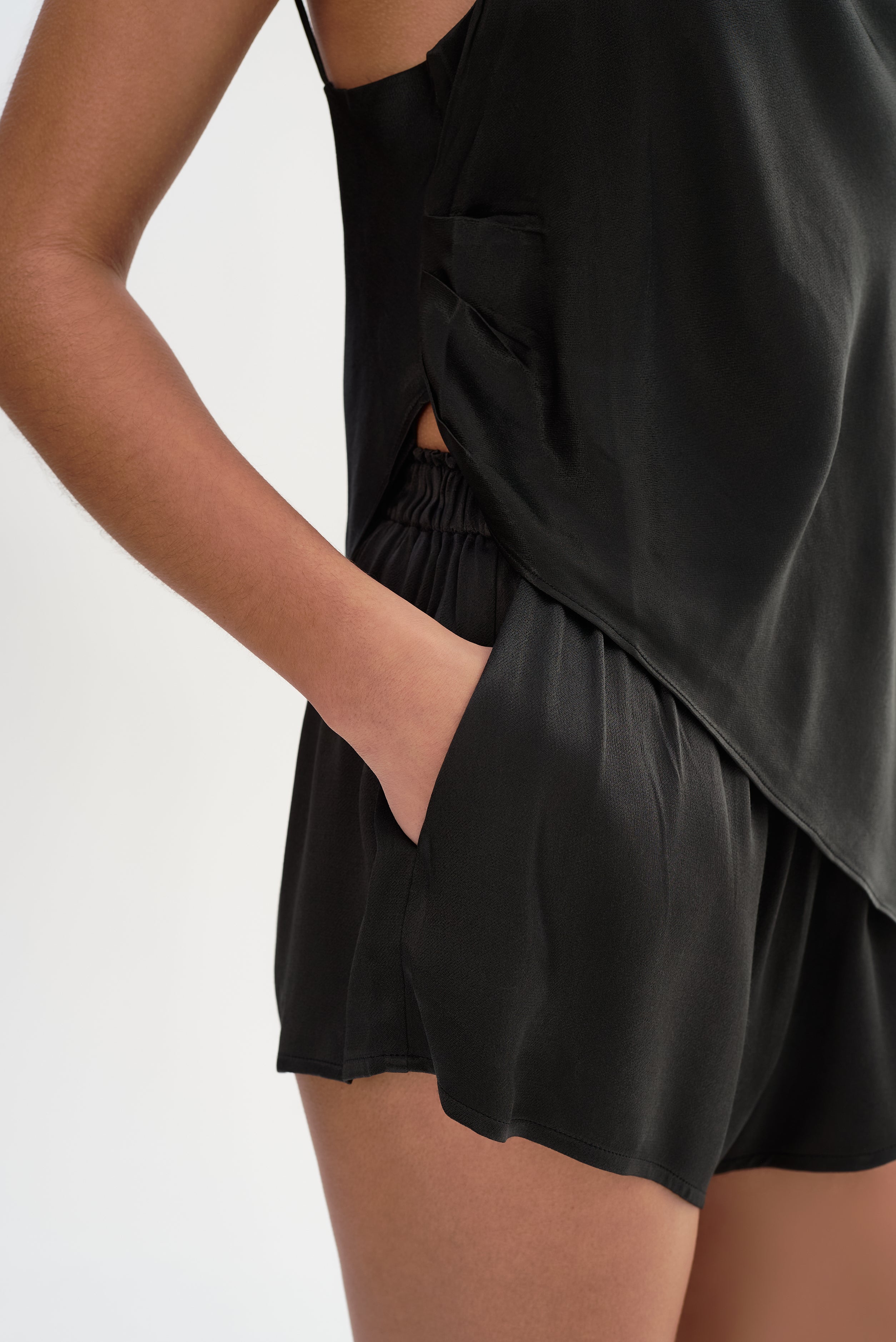 MÉLINA | Micro-short en satin