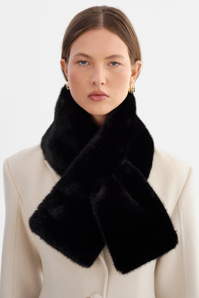 MUSE | Faux Fur Scarf