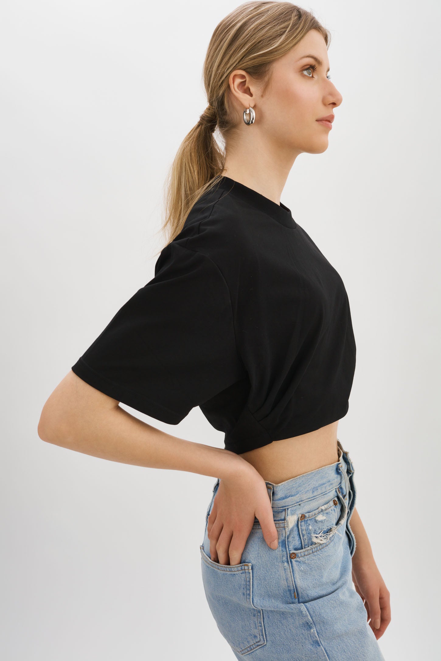 NAIA | Cropped Tee