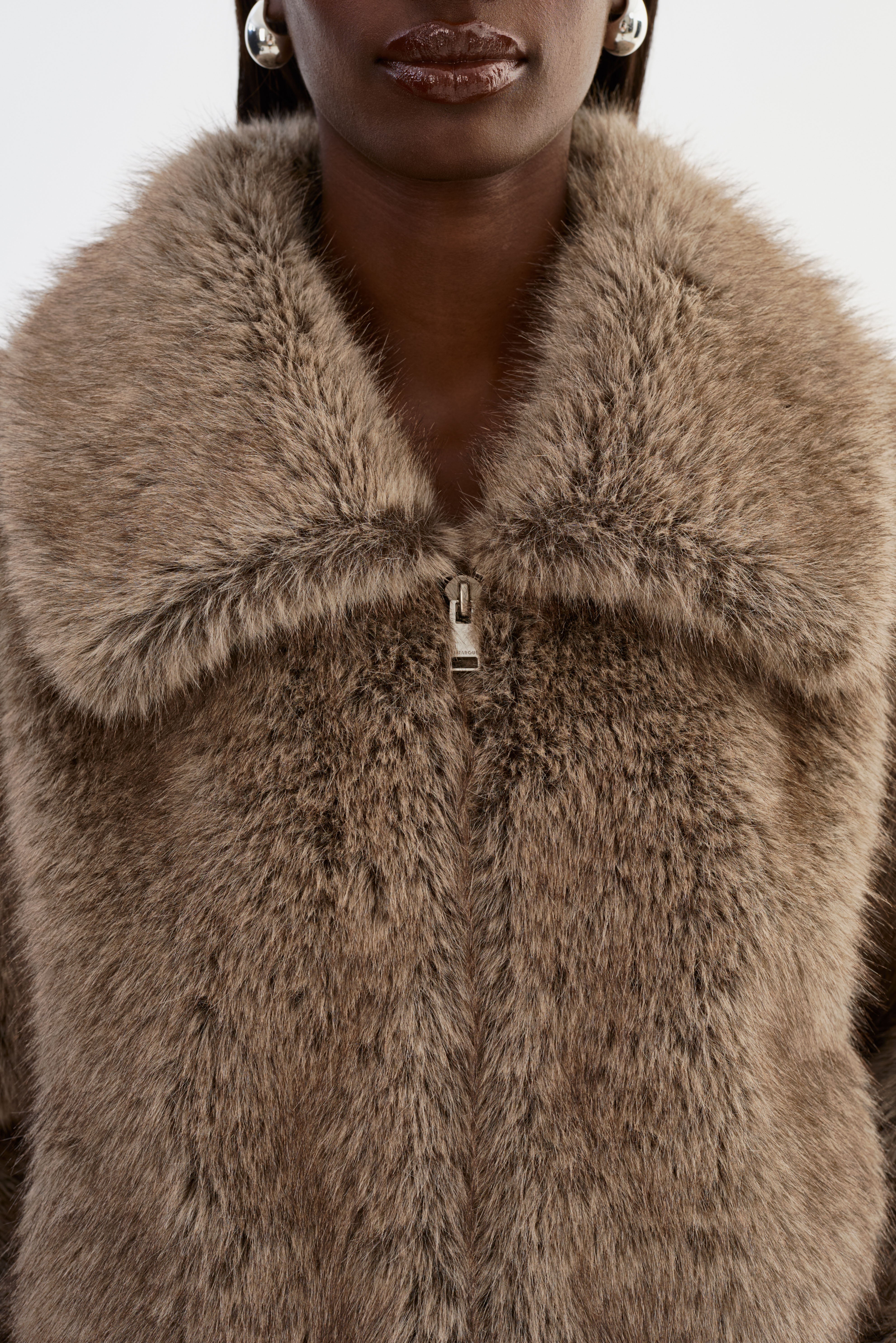 NOVA | Manteau en fausse fourrure