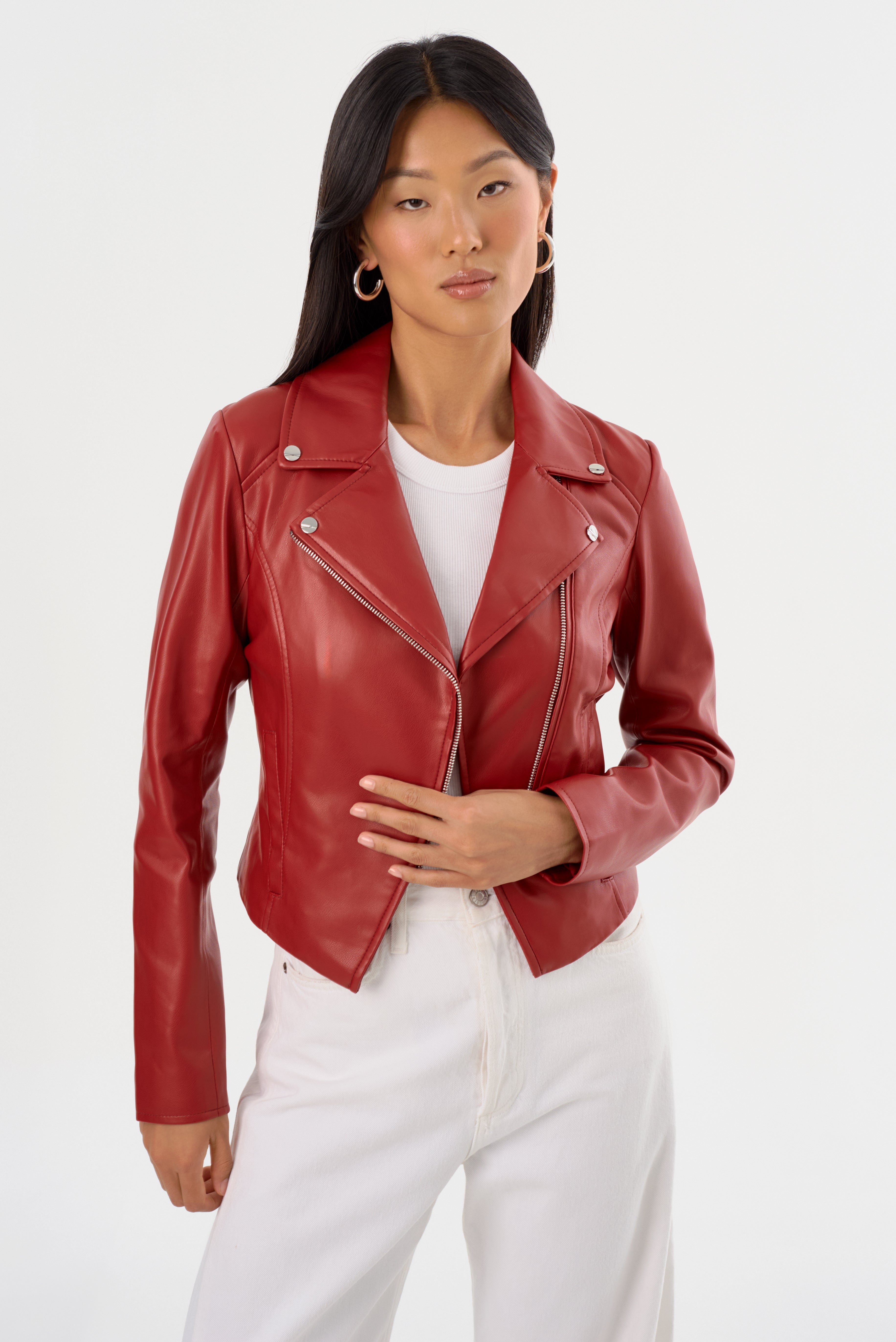 PASCALE | Veste en similicuir ajustée