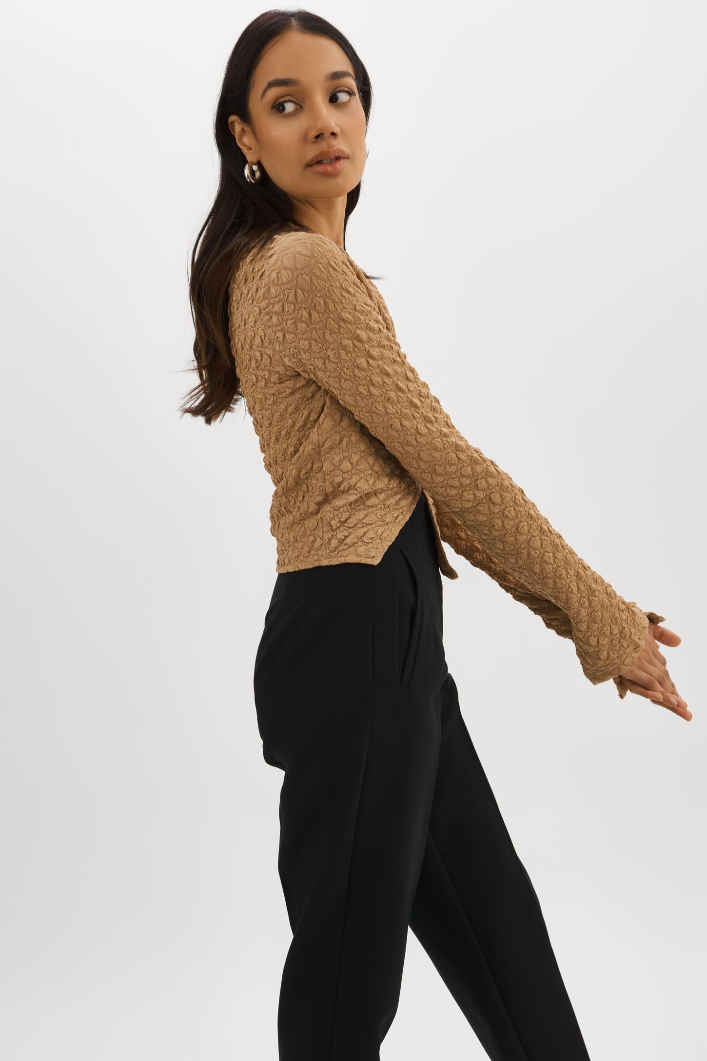 VENERA | Cut-Out Top