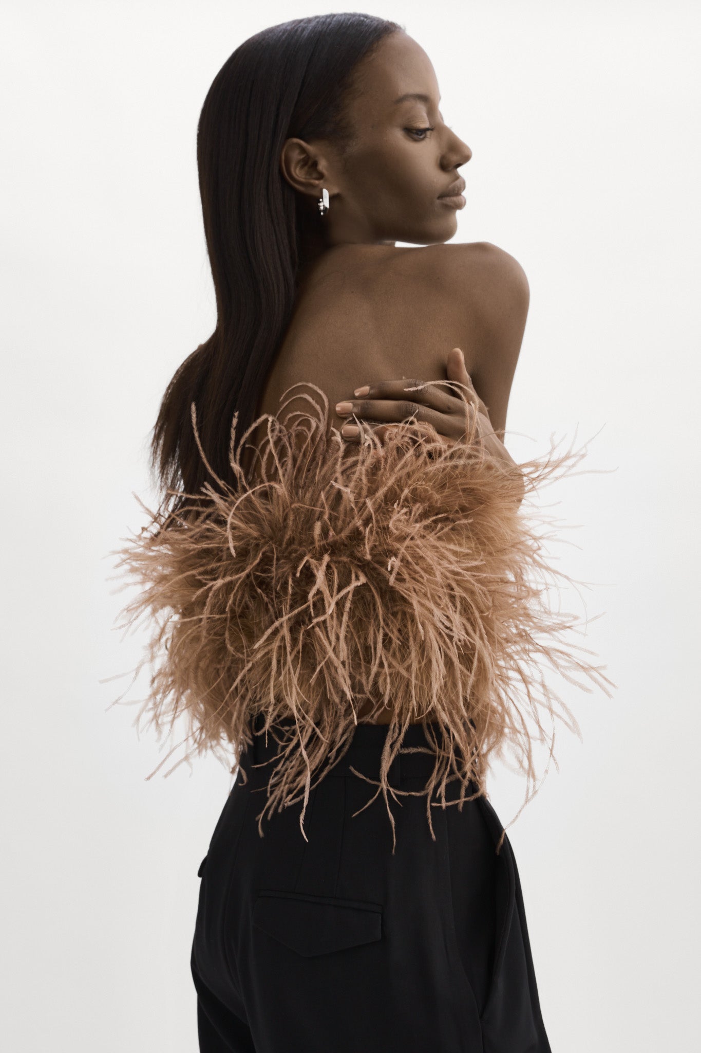 ZAINA | Bustier de plumes