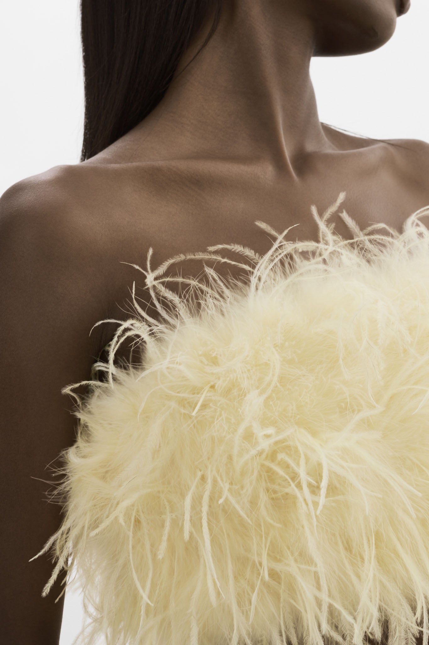 ZAINA | Bustier de plumes
